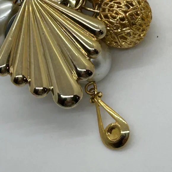 Vintage Gold Black Dangle Earrings Faux Pearl Geometric Retro Runway Chandelier - Picture 6 of 16